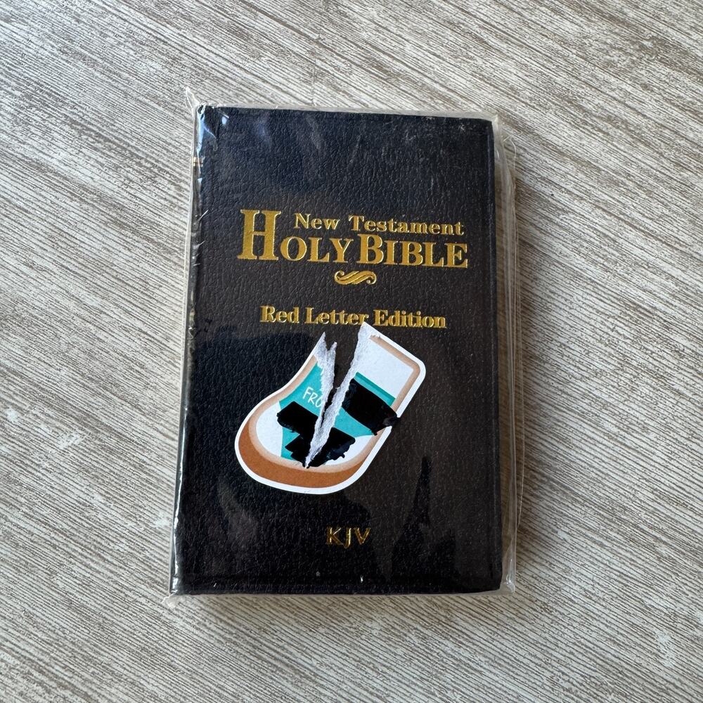 KING JAMES VERSION POCKET NEW TESTAMENT HOLY BIBLE RED LETTER BLACK COVER NEW